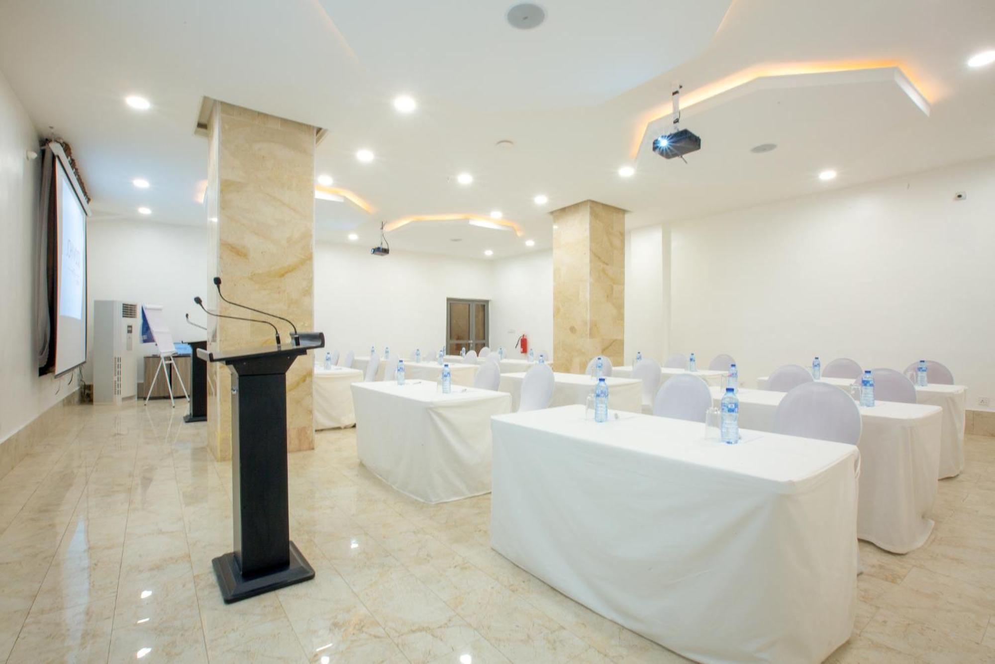 Johnwood Hotel By Bolton Αμπούζα Εξωτερικό φωτογραφία