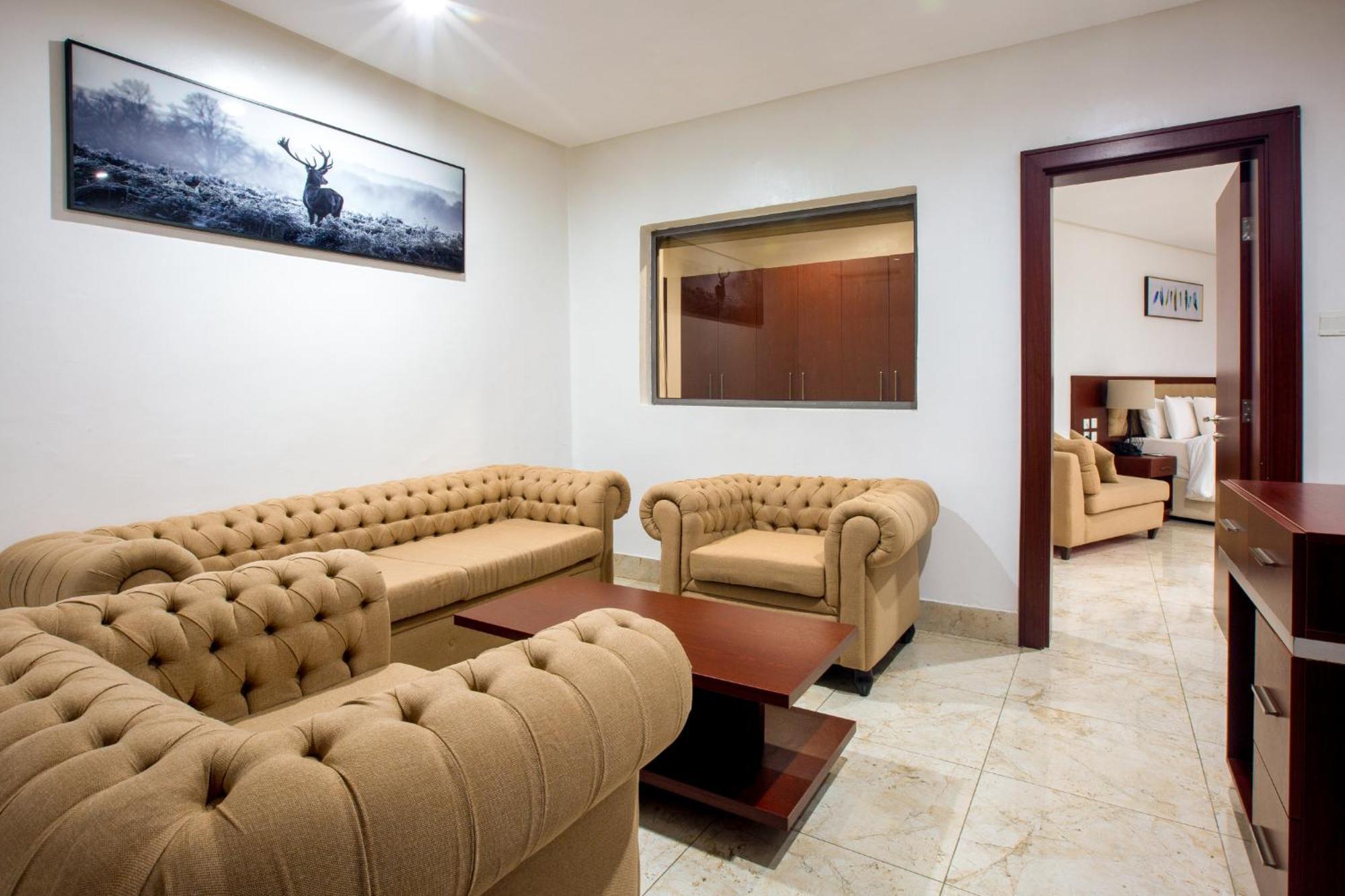 Johnwood Hotel By Bolton Αμπούζα Εξωτερικό φωτογραφία