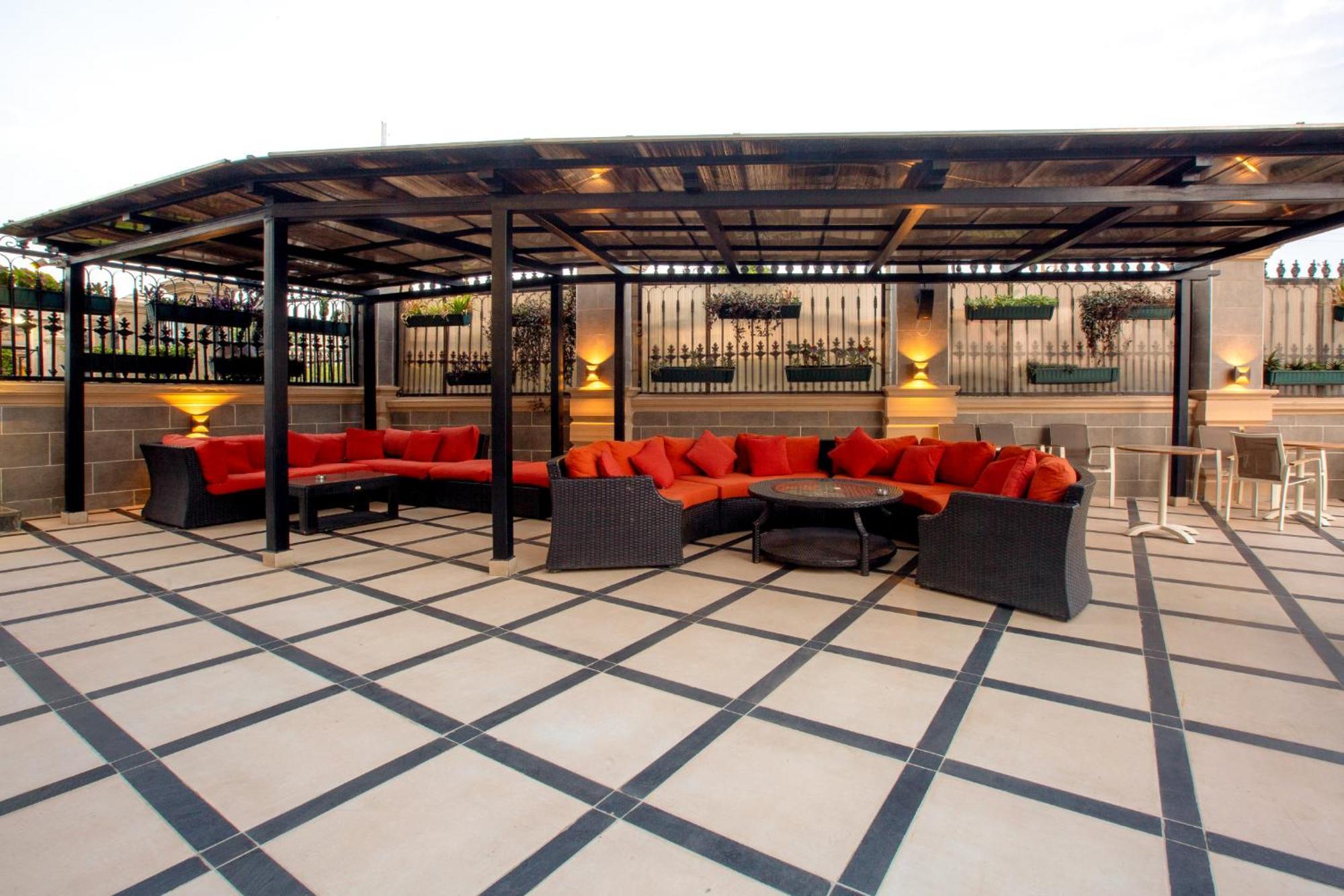 Johnwood Hotel By Bolton Αμπούζα Εξωτερικό φωτογραφία